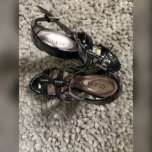 GUESS Black WARDE Patent Platform Sandals